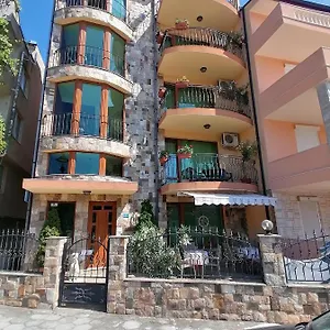 https://moreno.sozopol-hotels.com