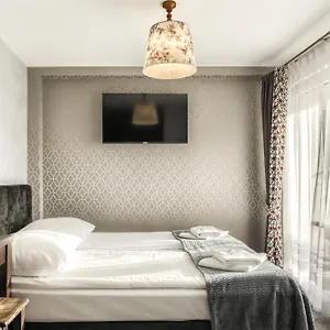 https://willa-bialy-domek.zakopanehotels.org